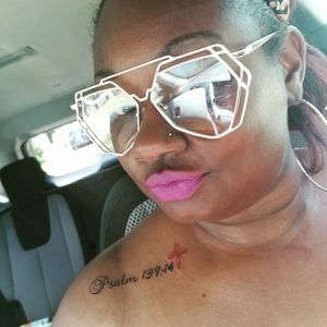 Meet your Posher, Princess tiara